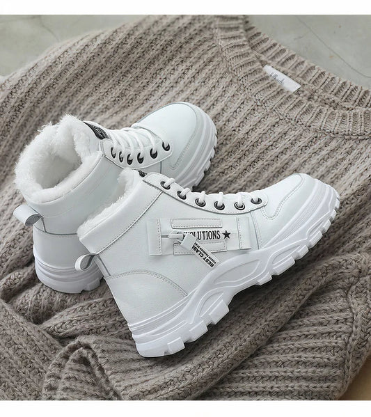 Winter | Chunky White Boots with Faux Fur Lining | Cozy and Trendy Footwear